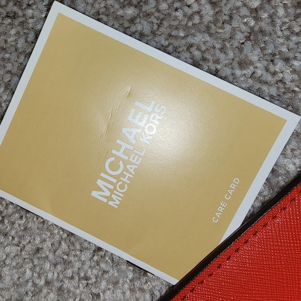 Michael KORS Jet Set Red Travel Wristlet‎